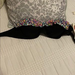 Strapless bathing suit top